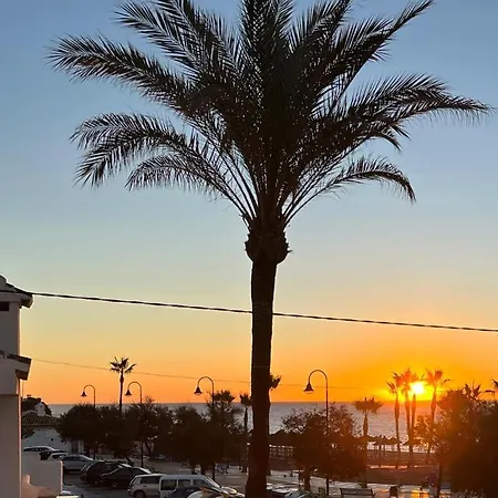 Calabella 1 Pirate View, Frontline La Cala De Mijas, Wi-fi アパート